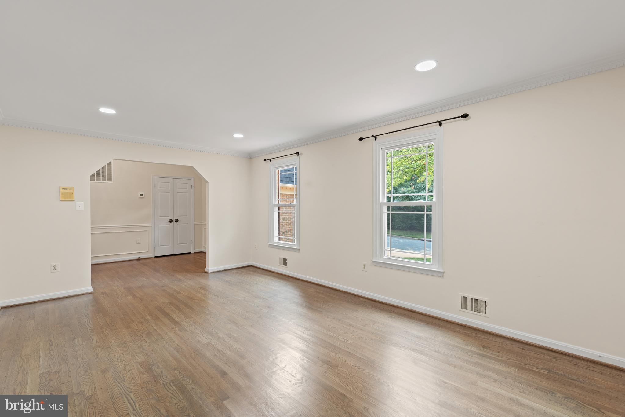 12209 Bayswater Road Gaithersburg, MD 20878 - Photo 5 of 53 Spacious living room with updated flooring