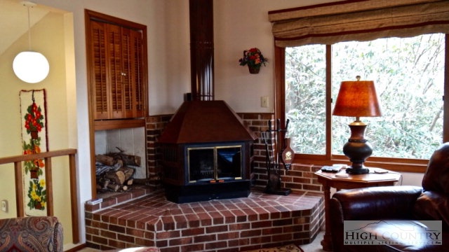 133 Snow Plow Road Banner Elk, NC 28604 - Photo 3 of 24 Gallery Image 3
