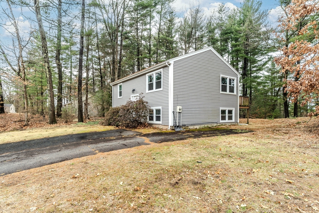 9 Edge Hill Road Amherst, MA 01002 - Photo 2 of 25 Gallery Image 2