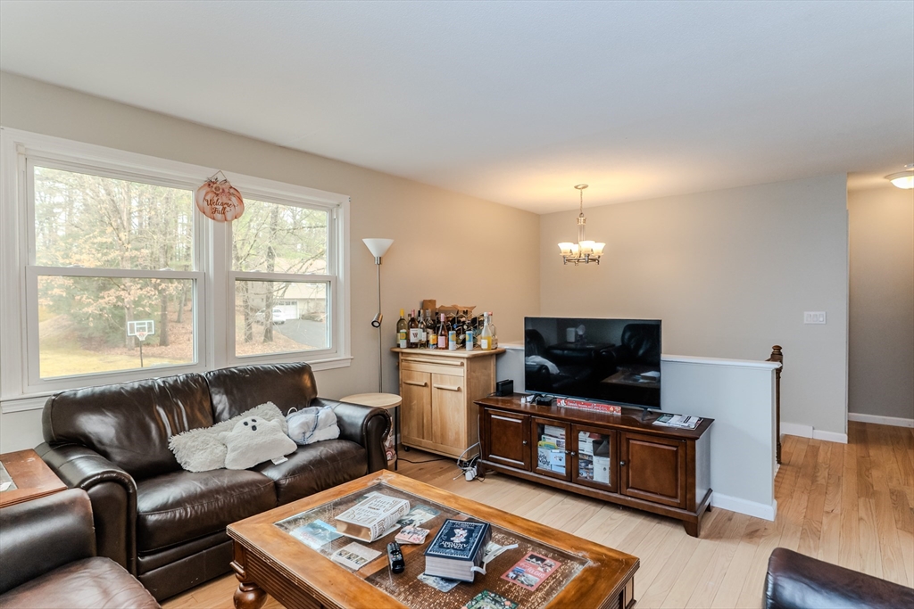 9 Edge Hill Road Amherst, MA 01002 - Photo 10 of 25 Gallery Image 10