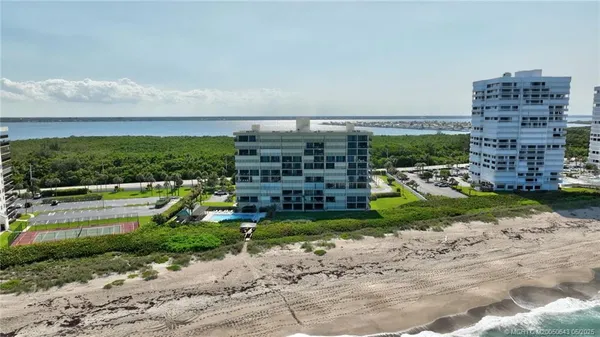 $5,100 | 10000 South Ocean Drive, Unit 206, Jensen Beach, FL 34957