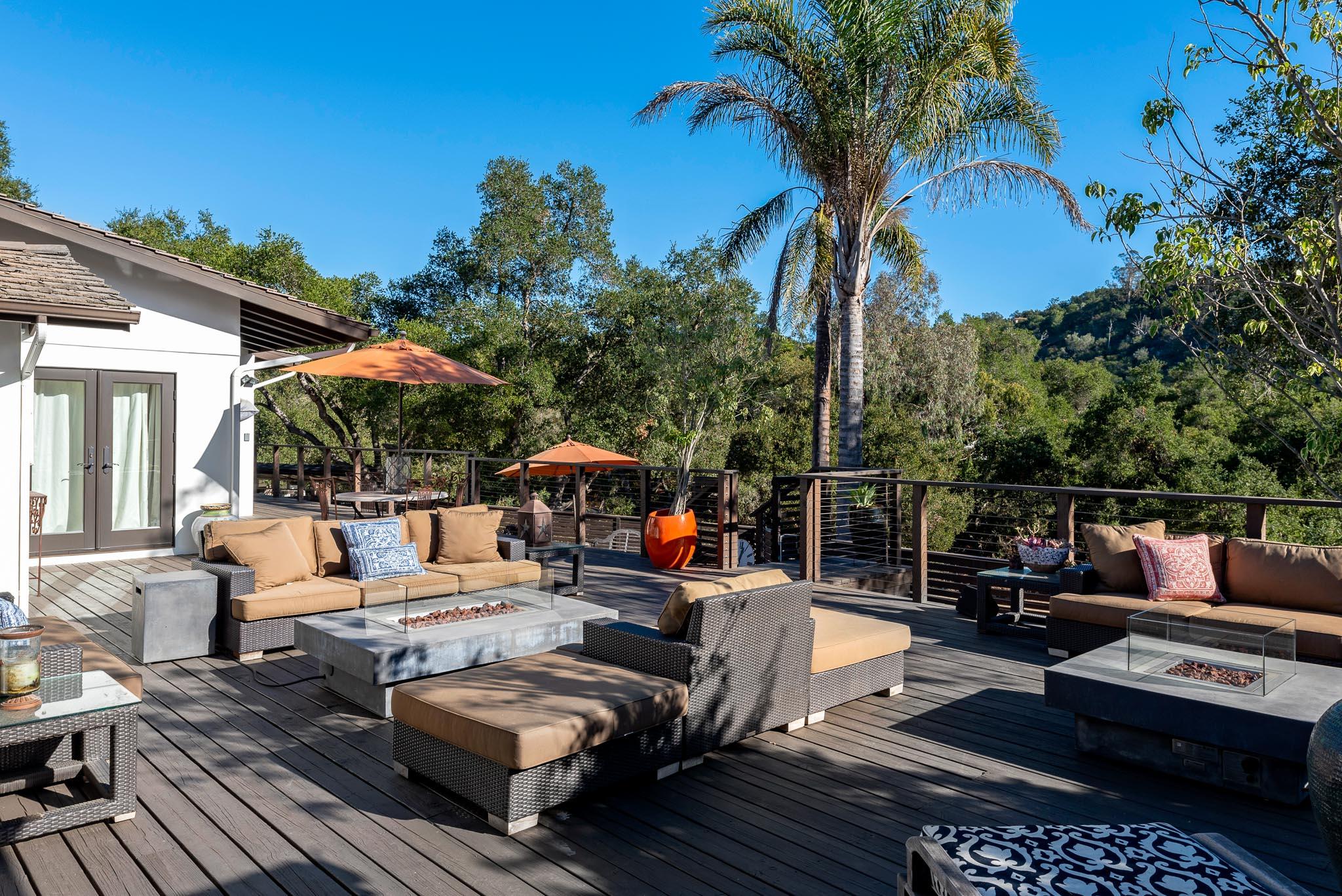 2136 Foothill Lane Santa Barbara, CA 93105 - Photo 5 of 21 Rear Deck