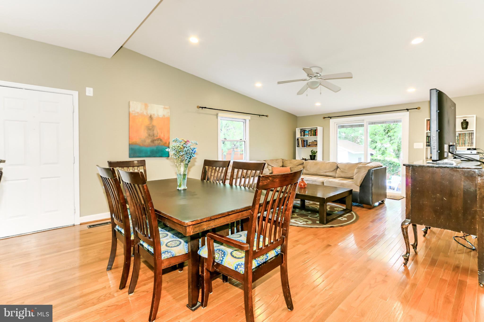 7438 Patterson Road Falls Church, VA 22043 - Photo 8 of 27 Dining Area