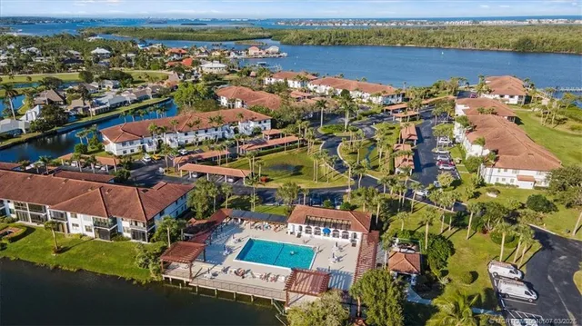 $3,000 | 6082 Southeast Landing Way, Unit 7, Stuart, FL 34997