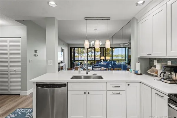 $3,000 | 6082 Southeast Landing Way, Unit 7, Stuart, FL 34997