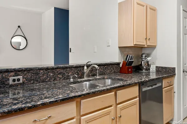 $1,750 | 7119 Snowden Crest, San Antonio, TX 78240