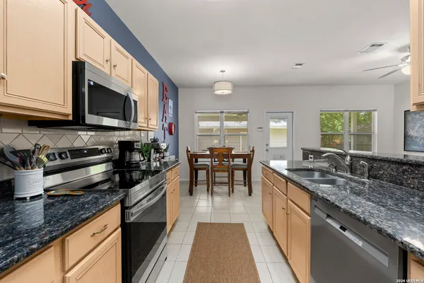 $1,750 | 7119 Snowden Crest, San Antonio, TX 78240