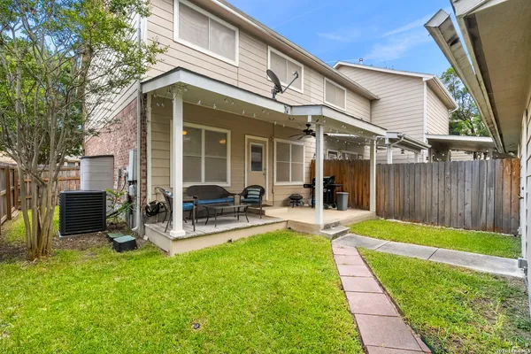 $1,750 | 7119 Snowden Crest, San Antonio, TX 78240