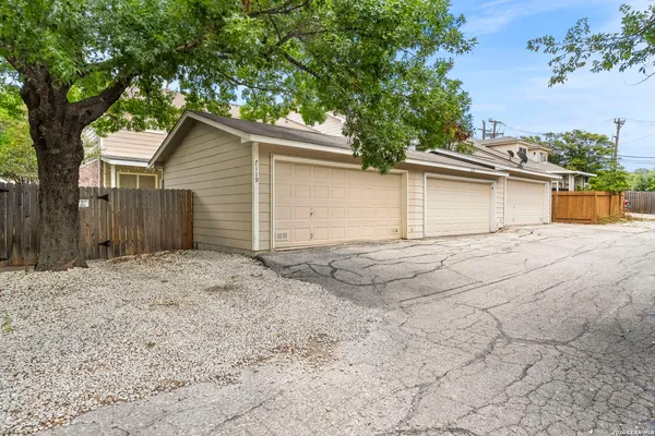 $1,750 | 7119 Snowden Crest, San Antonio, TX 78240