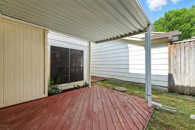 $285,000 | 2819 Capella Circle, Garland, TX 75044