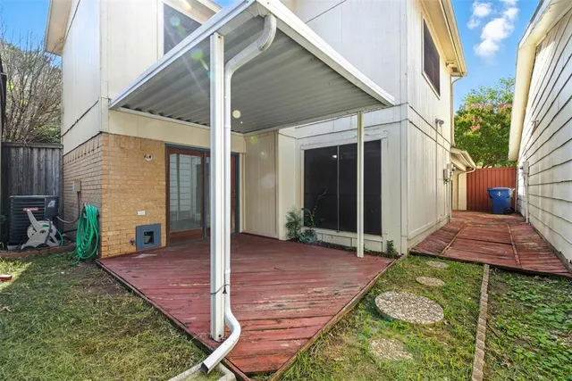 $285,000 | 2819 Capella Circle, Garland, TX 75044