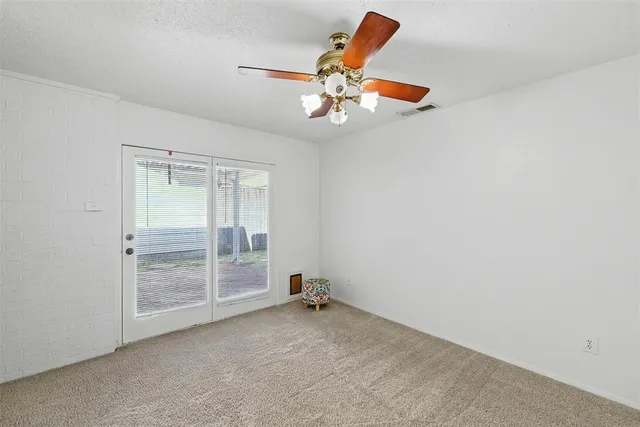 $285,000 | 2819 Capella Circle, Garland, TX 75044