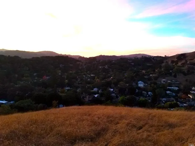 $1,499,000 | 272 Los Angeles Boulevard, San Anselmo, CA 94960