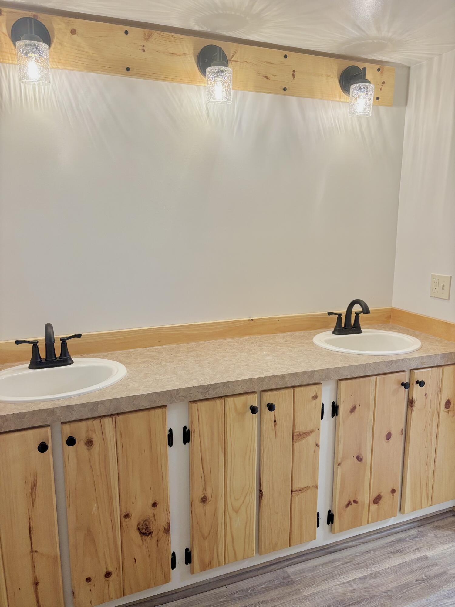 2594 South Forman Road Baldwin, MI 49304 - Photo 20 of 28 Bath