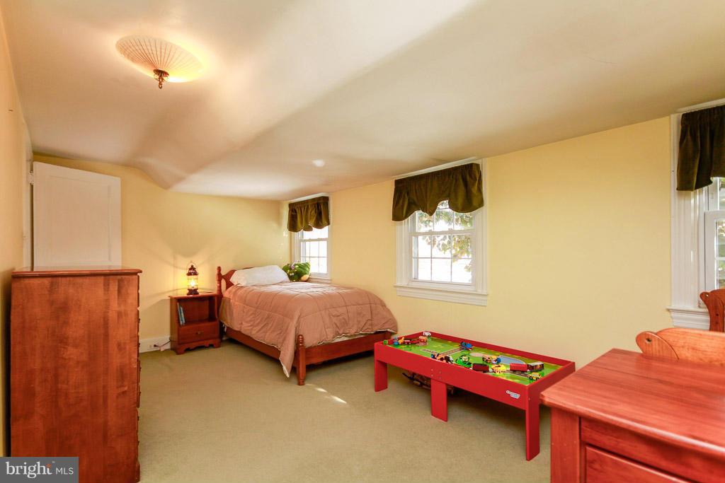 430 Paradise Road Aberdeen, MD 21001 - Photo 15 of 20 Bedroom