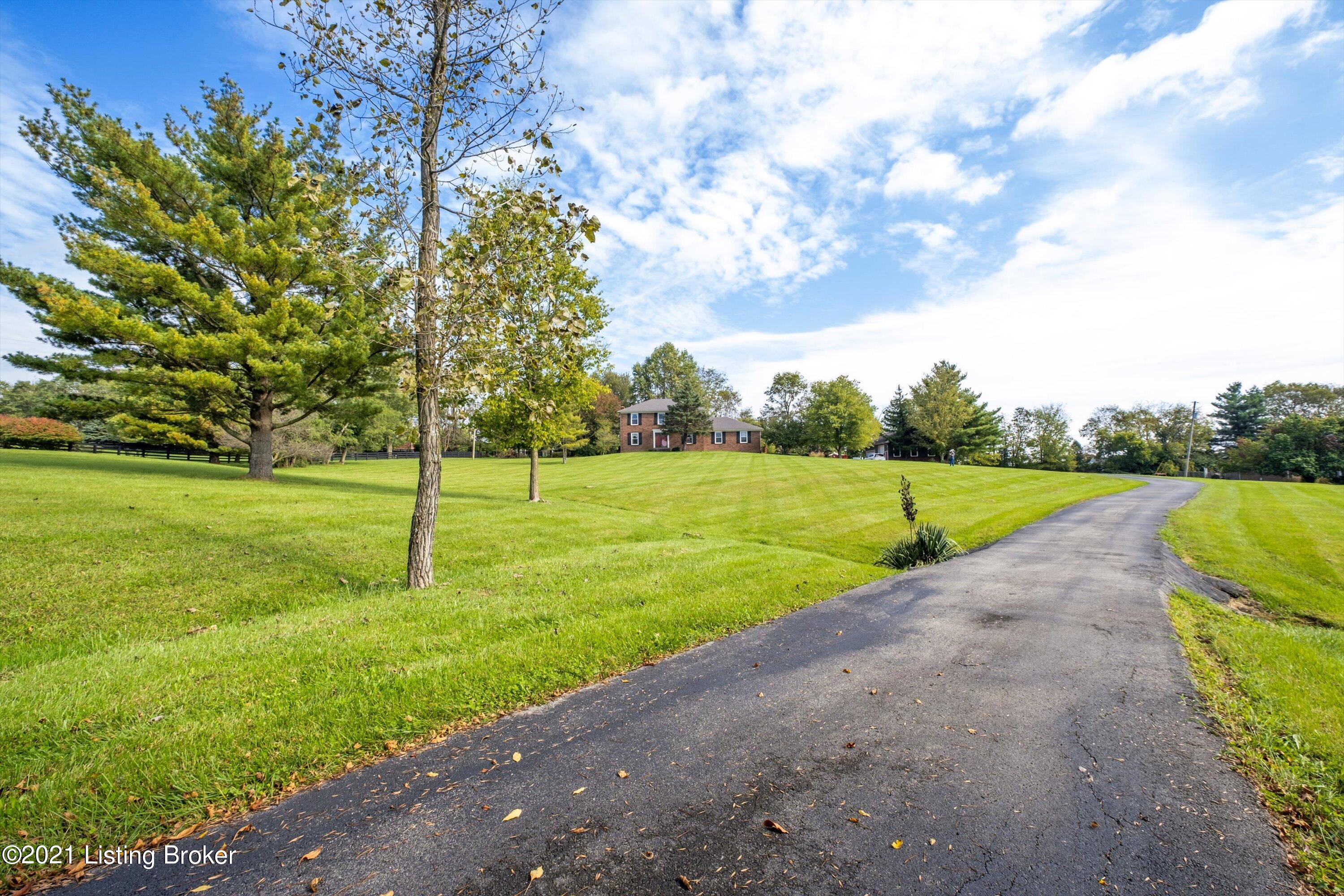 4209 Fox Ridge Road Crestwood, KY 40014 - Photo 3 of 37 03-1XT2553