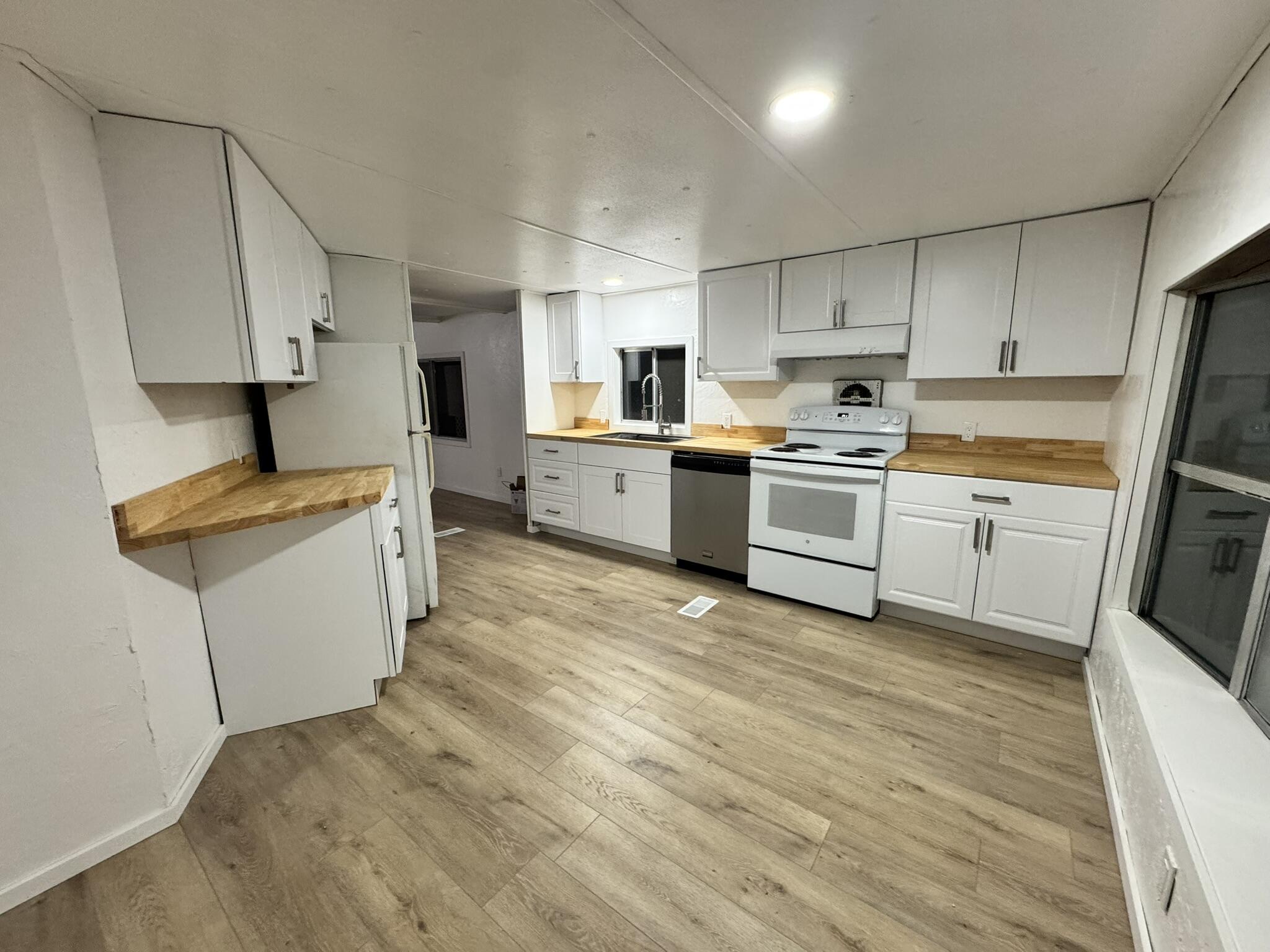 6850 Downing Road, Unit SPC 29 Central Point, OR 97502 - Photo 6 of 27 Downing -06