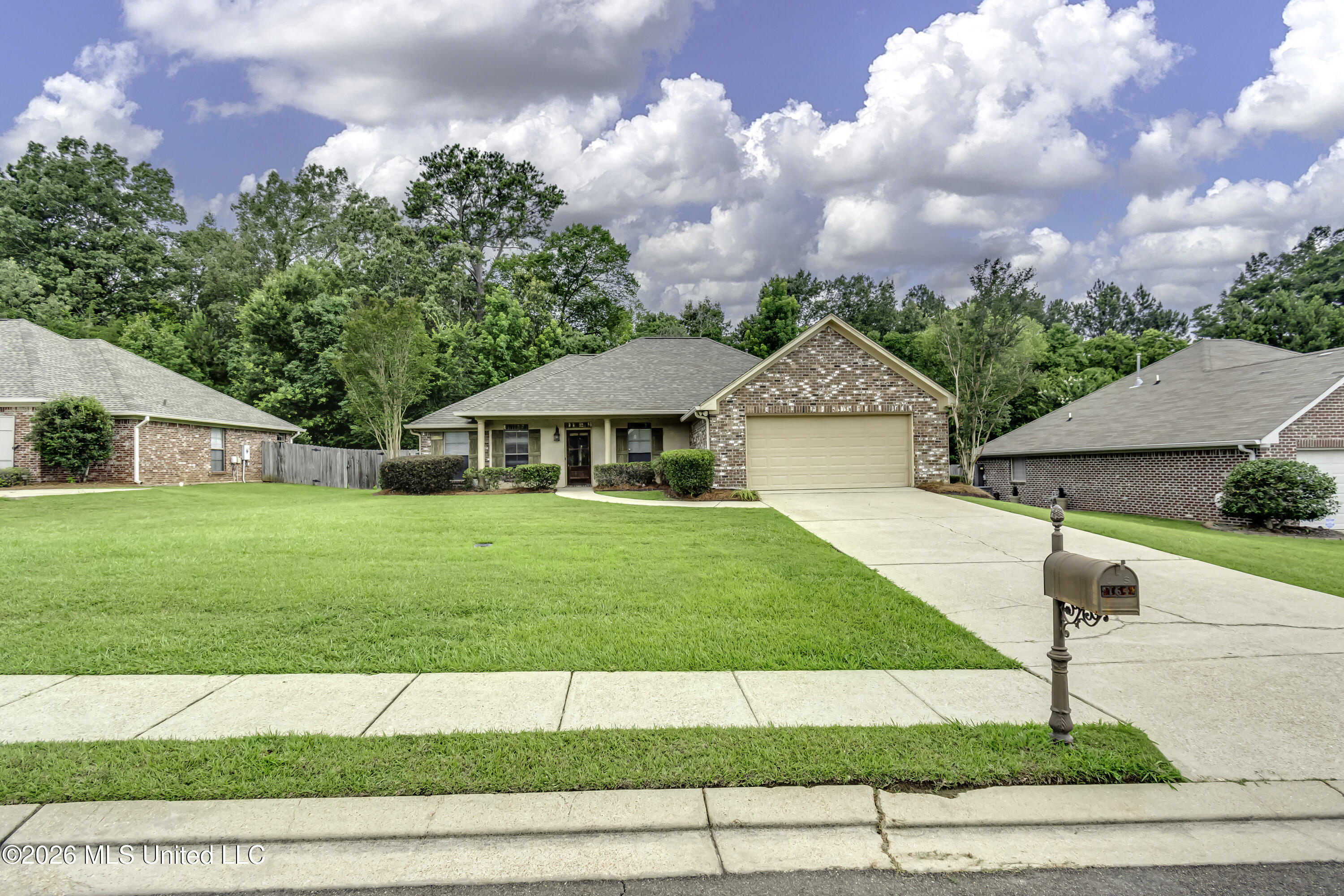 164 Britton Circle Flowood, MS 39232 - Photo 3 of 51 164 Britton Cir--4