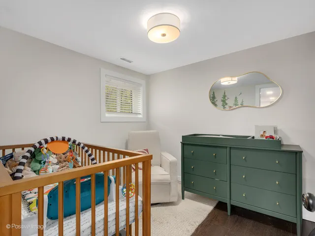 $1,800 | 34 North Waiola Avenue, Unit 1, La Grange, IL 60525