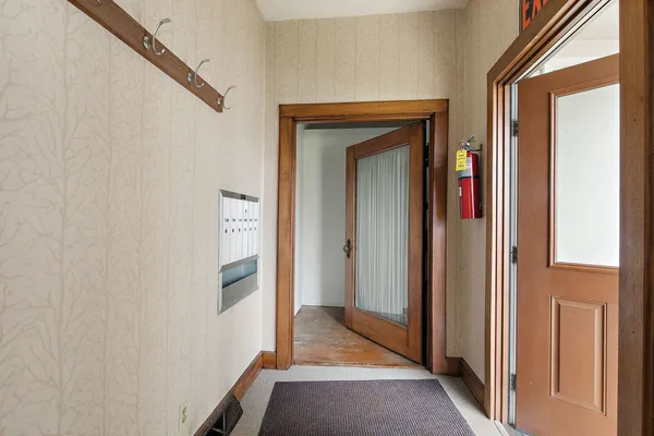 $279,000 | 217 South 3rd Street, DeKalb, IL 60115
