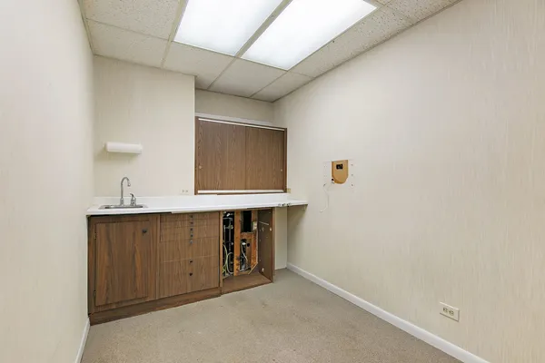 $279,000 | 217 South 3rd Street, DeKalb, IL 60115