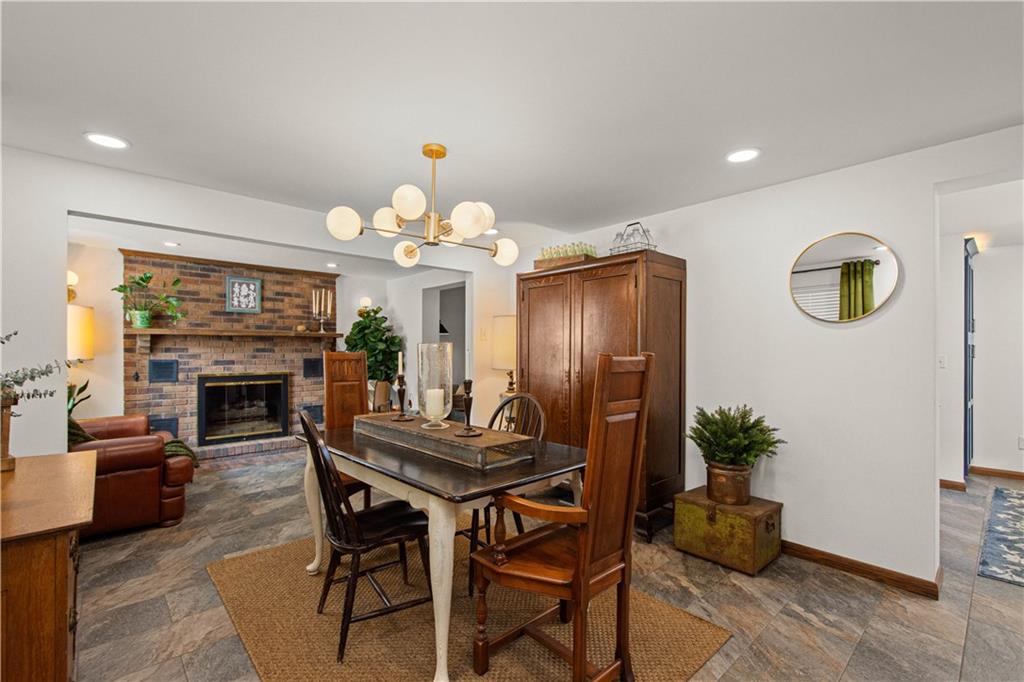 512 Highview Road Pittsburgh, PA 15234 - Photo 14 of 48