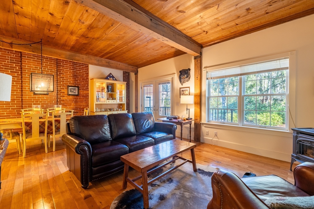 7 Chester Road, Unit 212 Derry, NH 03038 - Photo 3 of 33