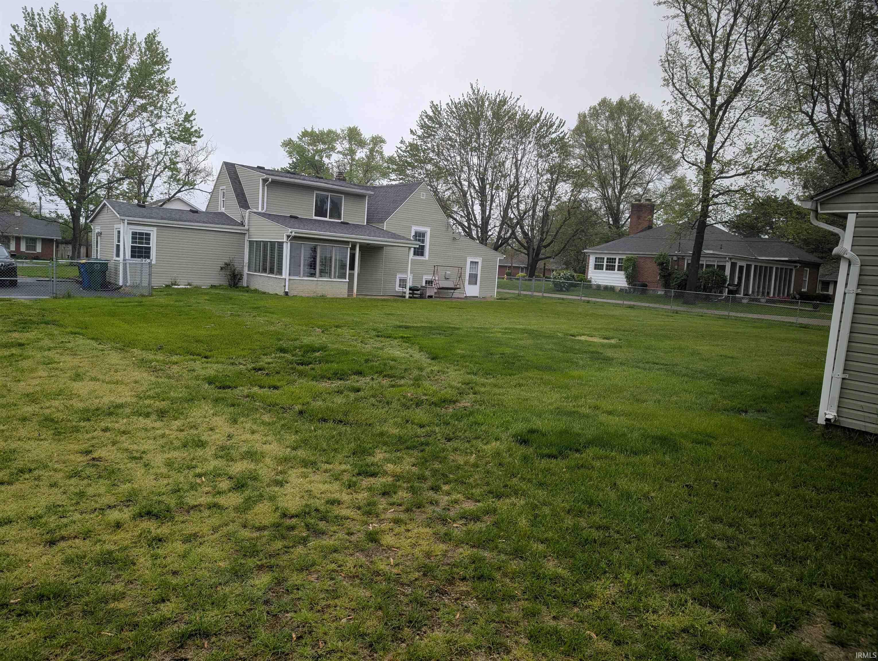 3305 West Petty Road Muncie, IN 47304 - Photo 2 of 30