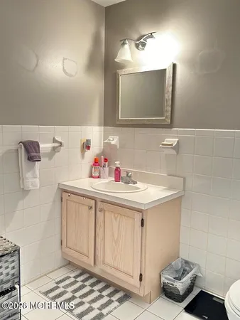 $3,500 | 93 Heron Court, Manalapan, NJ 07726