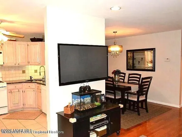 $3,500 | 93 Heron Court, Manalapan, NJ 07726