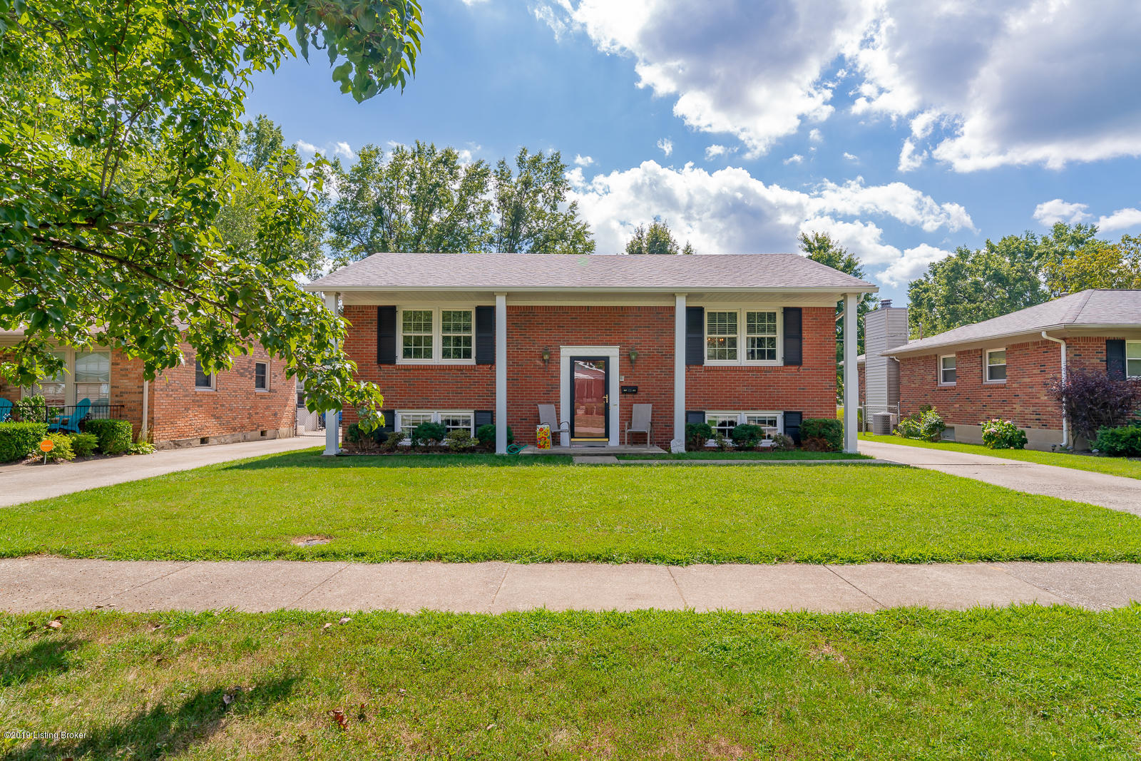 1048 Runell Road Louisville, KY 40214 - Photo 31 of 37 1048 Runell Rd L-33