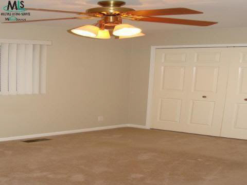 7516 Anna Warren, MI 48092 - Photo 9 of 12 182838-8.JPG