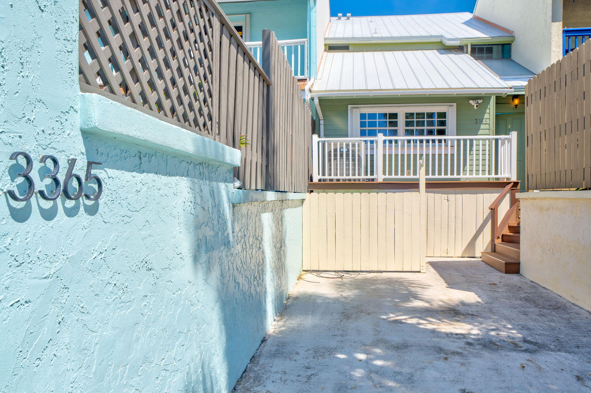 3365 Flagler Avenue Key West, FL 33040 - Photo 31 of 37 a view of entryway with a front door