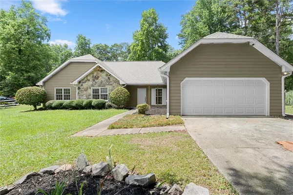 $355,000 | 5015 Logans Run, Loganville, GA 30052
