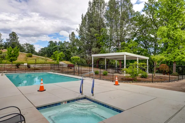 $418,000 | 1102 Golden Gate Trail, Redding, CA 96003