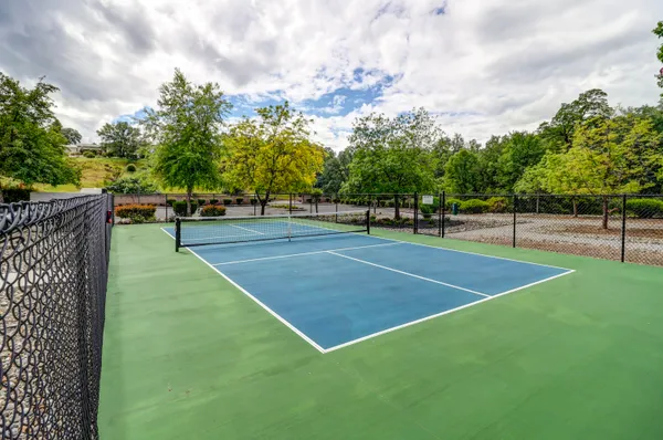 $418,000 | 1102 Golden Gate Trail, Redding, CA 96003