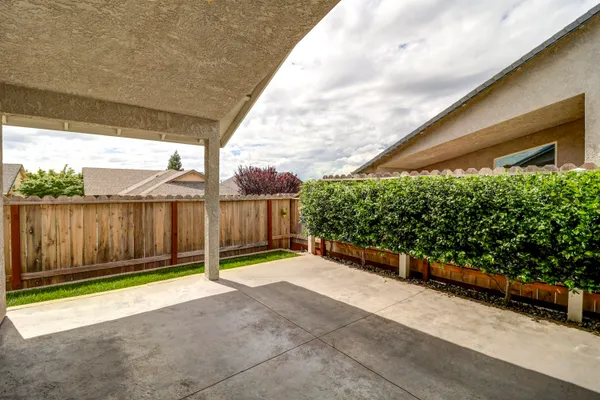 $418,000 | 1102 Golden Gate Trail, Redding, CA 96003