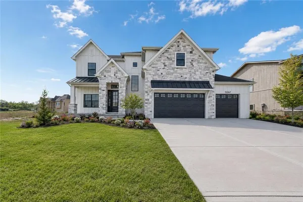 $910,000 | 15267 West 161st Terrace, Olathe, KS 66062