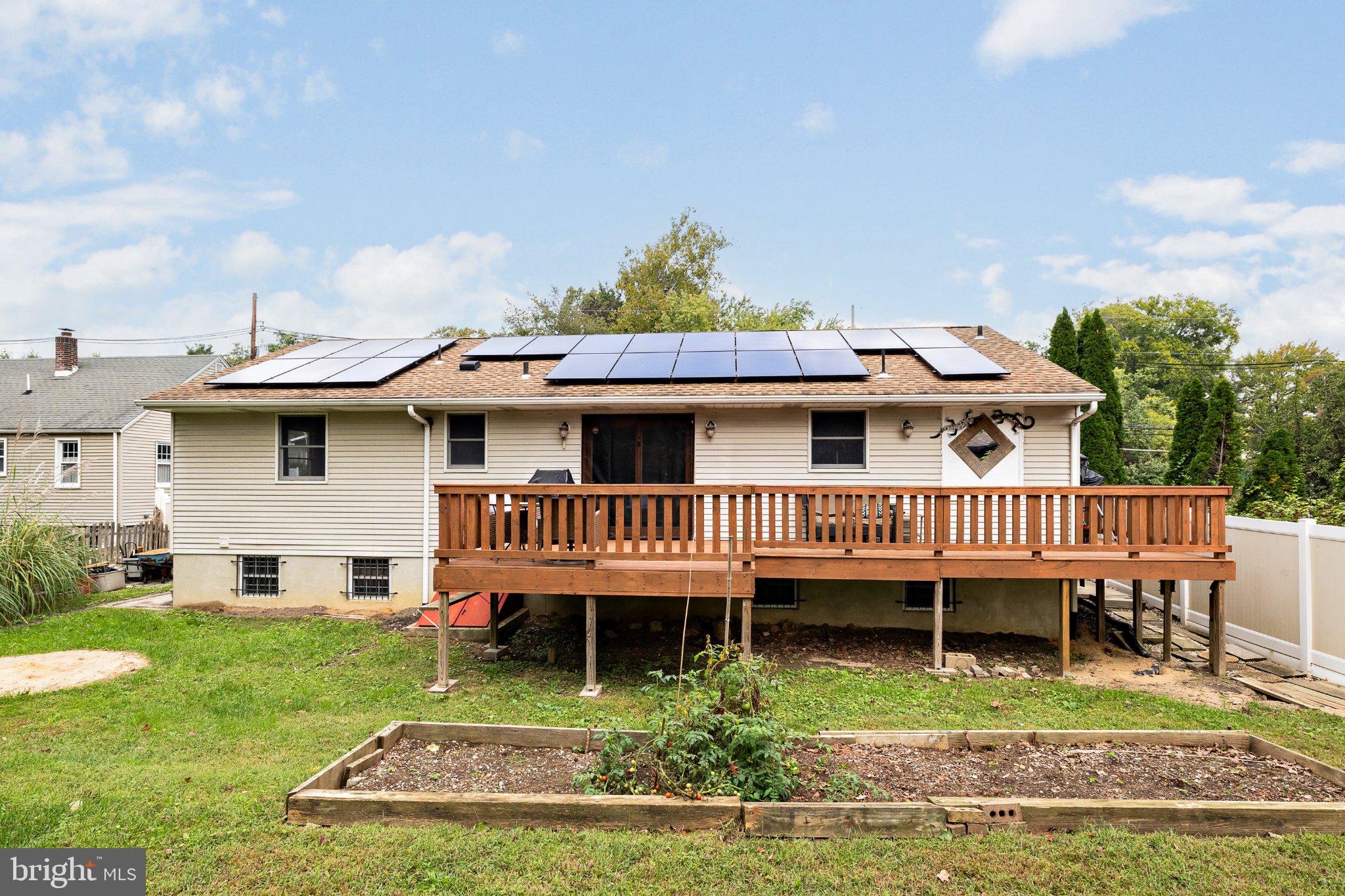 1828 Kings Highway Haddon Heights, NJ 08035 - Photo 60 of 83 Solar-No high electric bills!