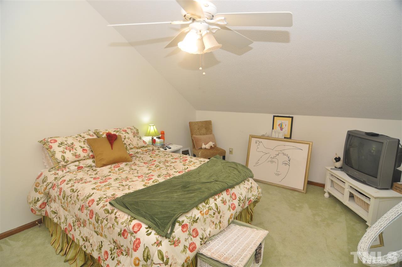 516 Wofford Road Durham, NC 27707 - Photo 12 of 22 Gallery Image 12