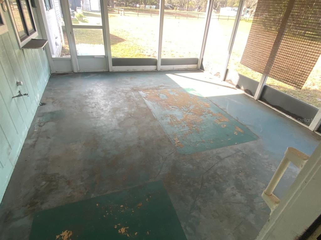 34847 Learn Road Leesburg, FL 34788 - Photo 41 of 42 a view of an empty room and a window