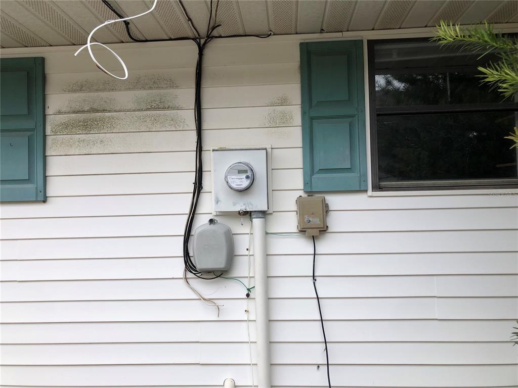 34847 Learn Road Leesburg, FL 34788 - Photo 5 of 42 a bathroom with a shower