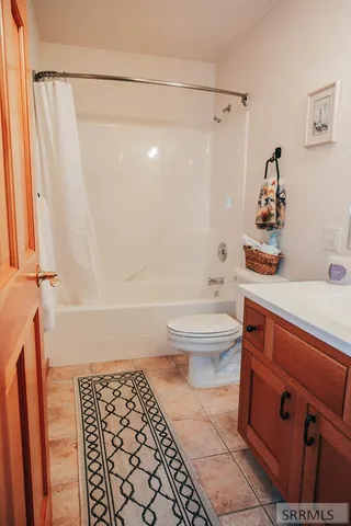 $1,100,000 | 445 Panther Creek Road, Shoup, ID 83469