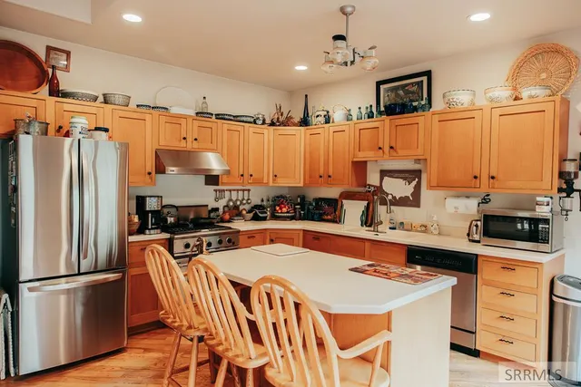 $1,100,000 | 445 Panther Creek Road, Shoup, ID 83469