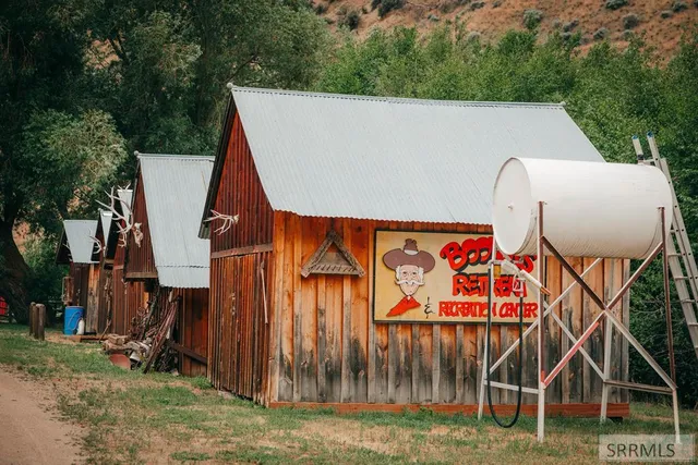 $1,100,000 | 445 Panther Creek Road, Shoup, ID 83469