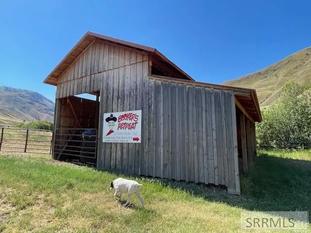 $1,100,000 | 445 Panther Creek Road, Shoup, ID 83469