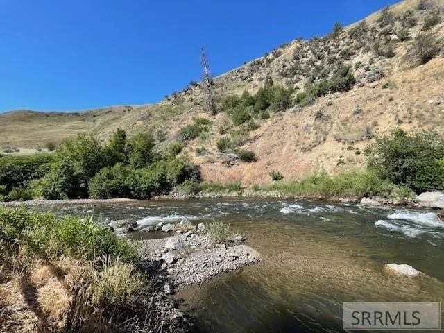 $1,100,000 | 445 Panther Creek Road, Shoup, ID 83469