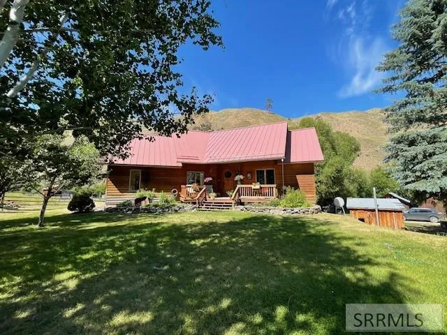 $1,100,000 | 445 Panther Creek Road, Shoup, ID 83469