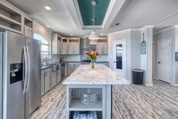 $299,900 | 3497 County Road 205, Uvalde, TX 78801