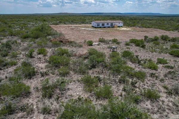 $299,900 | 3497 County Road 205, Uvalde, TX 78801